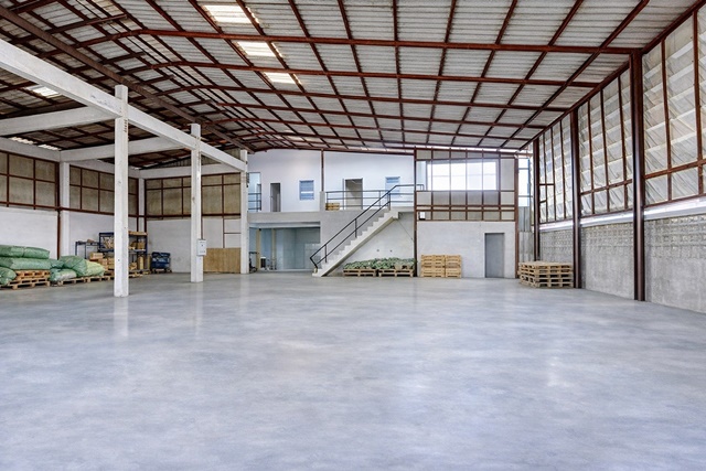 ใกล้รร.อัสสัมชัญธนบุรี 1 กม.  450 ตร.ม.112.5 ตร.วา. บางไผ่ บางแค สาย2-3 หมู่บ้านเศรษฐกิจ โกดังให้เช่า 4 นอน 4 น้ำ