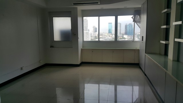ให้เช่า สำนักงาน - ชั้นที่ 1 ชั้นทั้งหมด 1 ชั้น 12500 บาทต่อเดือน