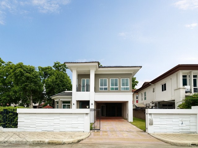 ให้เช่าบ้านเดี่ยว 2 ชั้นสไตล์อิตาลี 136.8 ตรว. หมู่บ้านแกรนด์ คาแนล ดอนเมือง หลังใหญ่ ใกล้สนามบินดอนเมือง