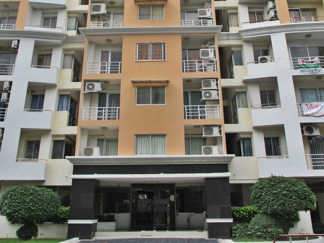 ขาย อัสสกาญจน์เพลส โครงการลาดพร้าว ถนนลาดพร้าว บางกะปิกรุงเทพมหานคร