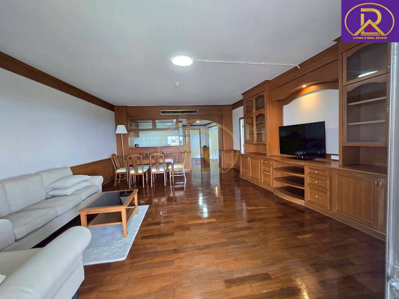 คอนโดให้เช่า2ห้องนอนวิวสวยเห็นทะเลและสนามกอล์ฟ ปัญญารีสอร์ทคอนโดมิเนียม ชั้น 15 ติดถนนสุขุมวิท ต.บางพระ อ.ศรีราชา จ.ชลบุรี