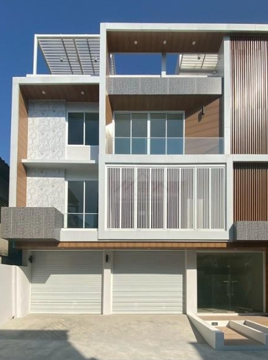 ให้เช่าโฮมออฟฟิศ 4 ชั้น  อ่อนนุช 70-1 เดินทางสะดวก ใกล้รถไฟฟ้าศรีนุช