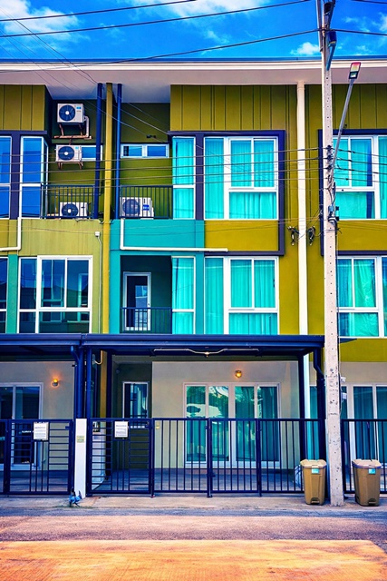 ใกล้อิมแพ็ค เมืองทองธานี โรบินสัน ศรีสมาน 1 กม.สะพานปทุม2 ศรีสมาน-ติวานนท์  ทาวน์โฮม 3 ชั้นให้เช่า ฟังก์ชัน 3นอน 3น้ำ ใกล้ 19 ตร.ว.