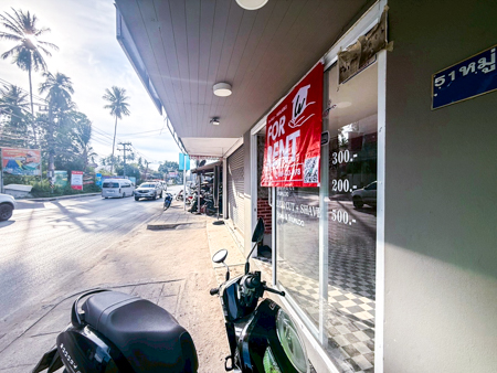 Commercial Building for Rent in a Prime Location on the Main Road Bophut Koh Samui