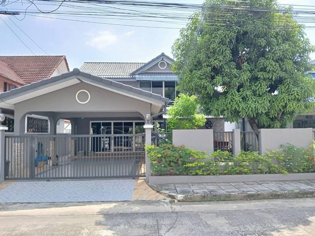 รหัสC6995 ให้เช่าบ้านเดี่ยว 2ชั้น หมู่บ้านสัมมากร ซอยรามคำแหง110 ใกล้รถไฟฟ้าสายสีส้ม