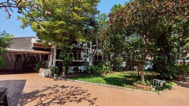 บ้านเดี่ยว พร้อมที่ดิน 232 ตร.วา ซอย ลาดพร้าว 107 ใกล้มหาวิทยาลัยรัตนบัณฑิต