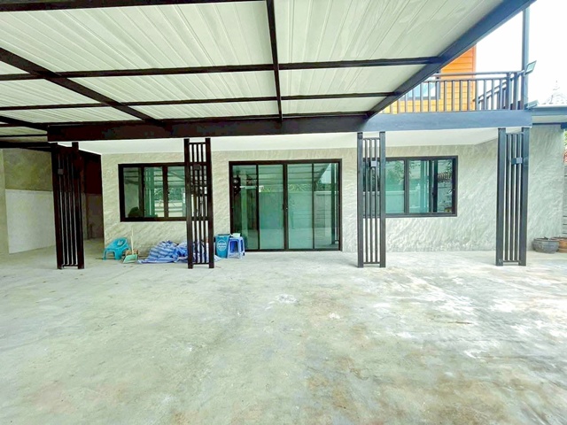 เอกชัย 30-36 บิ๊กซี เอกชัย 1.6 กม. ให้เช่าบ้านเดี่ยว 2 ชั้นสไตล์ลอฟท์ หลังใหญ่ 49 ตร.วา. 200 ตร.ม. ฝั่งธนย่านเอกชัย เงียบสงบ