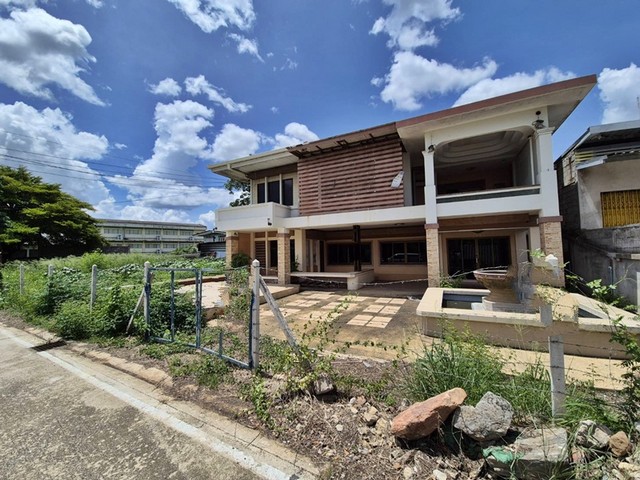 ขายบ้านพักอาศัย 2 ชั้น อำเภอปราณบุรี  ประจวบคีรีขันธ์ ถนนเพชรเกษม