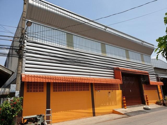 BR 1490  ให้เช่า โกดัง 430 ตรม บางกระดี่ ซ.19  แสมดำ มีออฟฟิศ และห้องน้ำให้ตัว 2 ห้องพัก ไฟฟ้า 3 เฟส