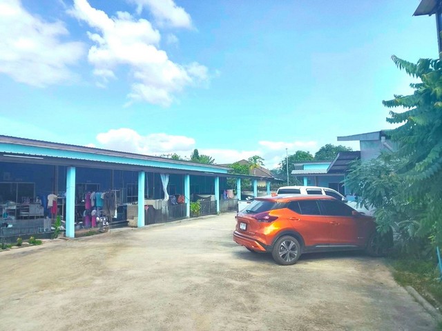 ด่วนขายหอพักหนองตำลึงชลบุรีราคาถูก ขายหอพักพานทองอมตะชลบุรี บนเนื้อที่  1-2-20  ไร่ ขายพร้อมผู้เช่า   27  ห้อง