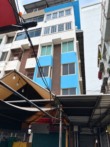 ขายอาคารพาณิชย์ 7 ชั้น  392 ตารางเมตร  10 ห้องประชุม ใกล้สีลมคอมเพล็กซ์