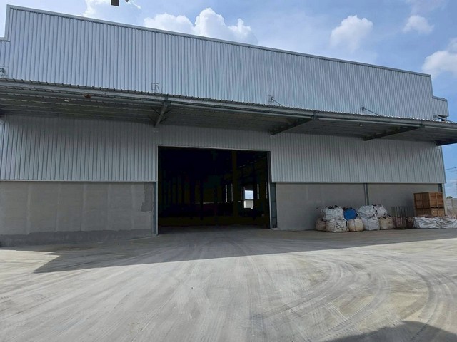 ให้เช่า โกดัง/โรงงาน สร้างใหม่เอี่ยม 1700 ตร.ม.ตั้งอยู่ ต.บางเพรียง อ.บางบ่อ จ.สมุทรปราการ