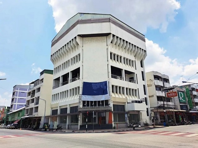ขายสำนักงาน ถนนธรรมนูญวิถี หาดใหญ่ ห่างจากโรบินสัน หาดใหญ่เพียง 0.21 กม.