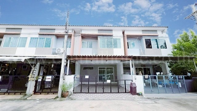 ขายด่วน ทาวน์โฮม เดอะทรัสต์ ทาวน์ วงแหวน - ลําลูกกา คลอง 5 ราคาถูก