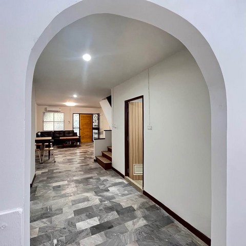 P1548 ขายทาวน์เฮ้าส์ 2 ชั้น หมู่บ้านร็อคการ์เด้นโฮม 2 Rock Garden Home 2 วัชรพลซอย 3 รีโนเวทใหม่