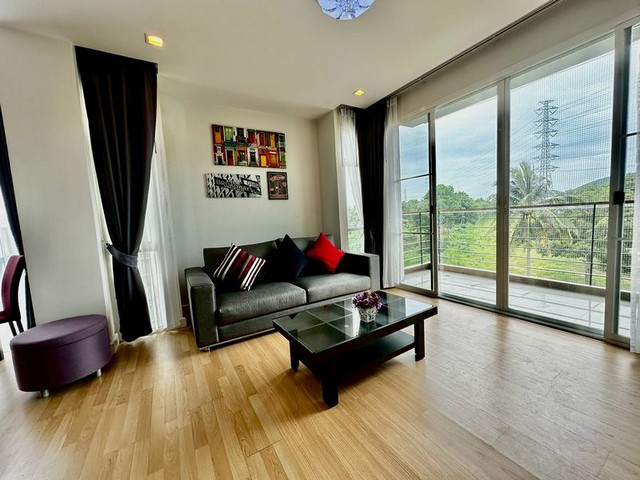 ให้เช่ากรีนเลค คอนโด ศรีราชา ห้องสวย ตกแต่งครบ พร้อมเข้าอยู่ FP-C01554