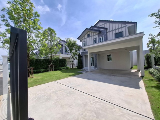 LV53473 ให้เช่า ทาวน์โฮมและบ้านเดี่ยว Villaggio 3 ศรีนครินทร์-บางนา บรรยากาศใหม่ Camping Ville ทำเลต้นบางนา ใกล้ MEGA บางนา