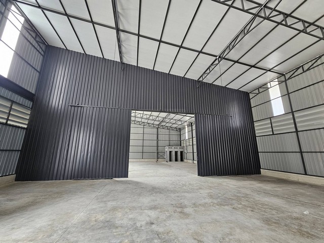 ให้เช่าโกดัง ขนาด 300 ตรม. สุขาภิบาล 5 ห้าแยกวัชรพล ติดตลาดนัดเลียบด่วน เพียง 300 ม. จากตลาดถนอมมิตร