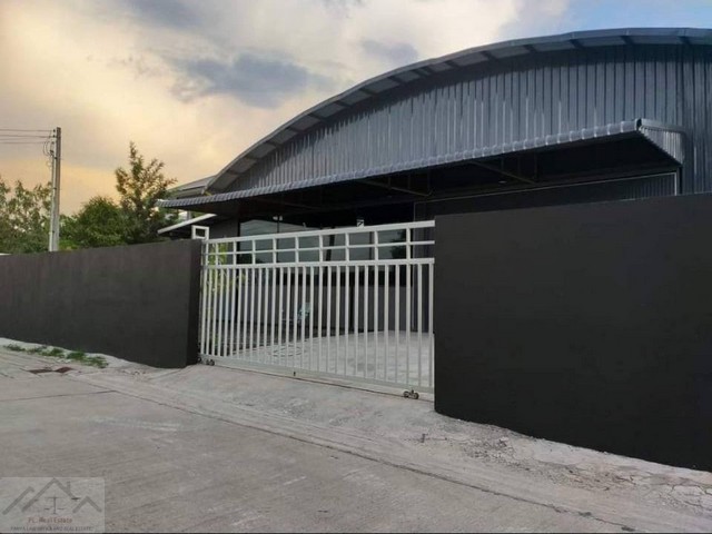 ให้เช่าโกดังพร้อมออฟฟิศ 200 ตรว. 440 ตรม. ถนนหทัยราษฎร์ 38 ไฟฟ้า 3 เฟส ทำเลดี เข้าซอยไม่ลึก