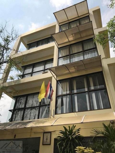 HS 1890  ขายด่วน อาคารสำนักงาน 4 ชั้น 400 ตรม รามคำแหง 64 บางกะปิ ใกล้รถไฟฟ้าสีส้ม สถานีคลองบ้านม้า