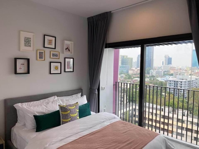 XT Ekkamai Comfortable Safe Convenient 12th Floor BTS Ekkamai