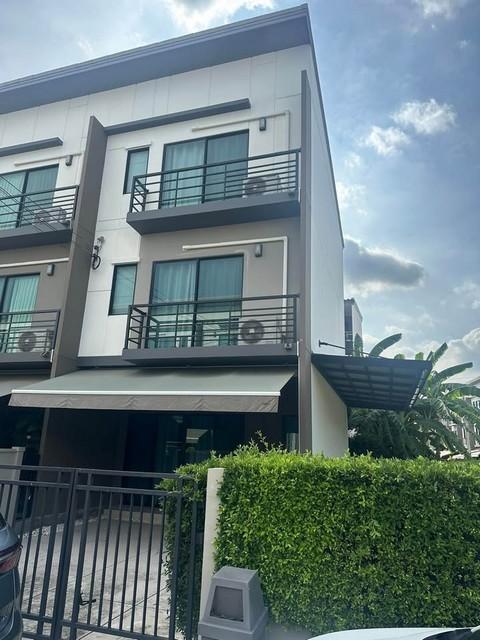 ให้เช่าทาวน์โฮม 3 ชั้น 141 ตร.ม. บ้านกลางเมือง ศรีนครินทร์ - อ่อนนุช ใกล้ BTS ศรีนุช