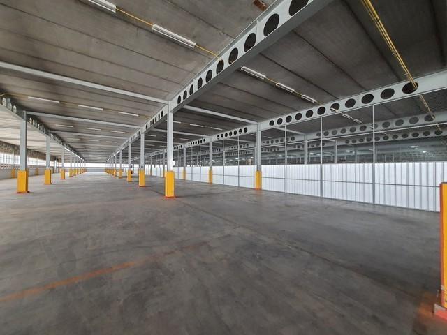 BST1023 ให้เช่าโกดังพร้อมออฟฟิศ พื้นที่รวม 6300 ตร.ม. ใกล้นิคมอุตสาหกรรม 304 ศรีมหาโพธิ ปราจีนบุรี มีหลายขนาดให้เลือก