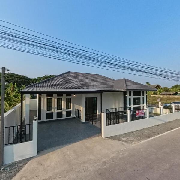 บ้านใหม่แกะกล่อง ราคาไม่ถึง 3 ล้าน! ได้พื้นที่เยอะ เงียบสงบ น่าอยู่สุดๆ พร้อมของแถมจัดเต็ม บ้านเดี่ยวสร้างใหม่นอกโครงการ