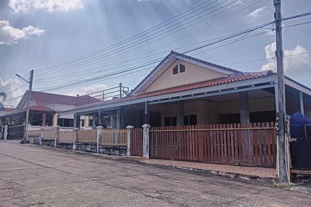 ขายบ้านเดี่ยว โครงการ โชคชัย 3  สัตหีบ จังหวัดชลบุรี ถนนเขาหาดยาว-สำนักท้อน