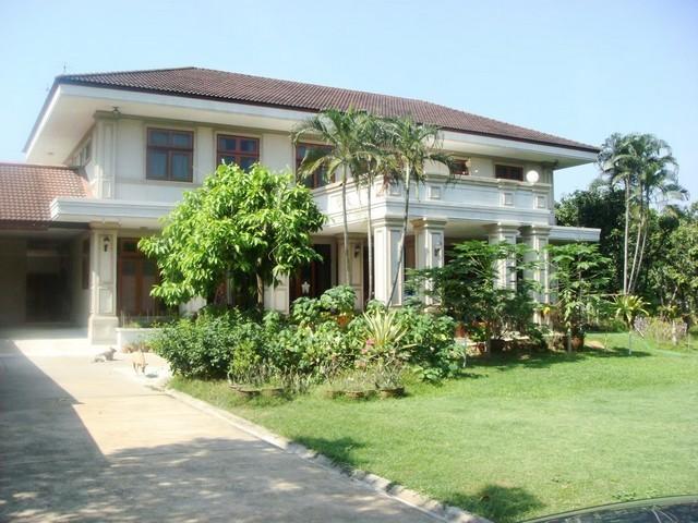 ขายที่ดิน 1 ไร่กว่า พร้อมบ้านเดี่ยว 2 ชั้น หมู่บ้านนวธานี ถนนเสรีไทย ใกล้ทางขึ้น-ลงมอเตอร์เวย์