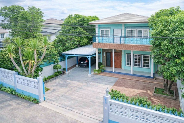 บ้านเดี่ยว 2 ชั้น 3นอน 2น้ำ ช็อกโกแลตวิลล์ 900 ม.  96 ตร.ว. 290 ตร.ม. ใกล้ตลาดอินทรารักษ์ 1 กม.ถ.นวมินทร์38-44