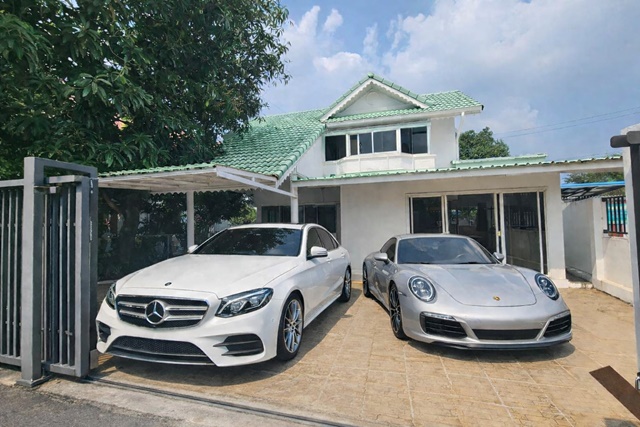 ให้เช่าบ้านเดี่ยว 2 ชั้น หัวมุม 3-4นอน 3น้ำ ใกล้ MRT สัมมากร  1กม.รายล้อมโรงพยาบาลเกษมราษฏร์ ทะเลสาบ 65ตร.วา 265 ตร.ม.