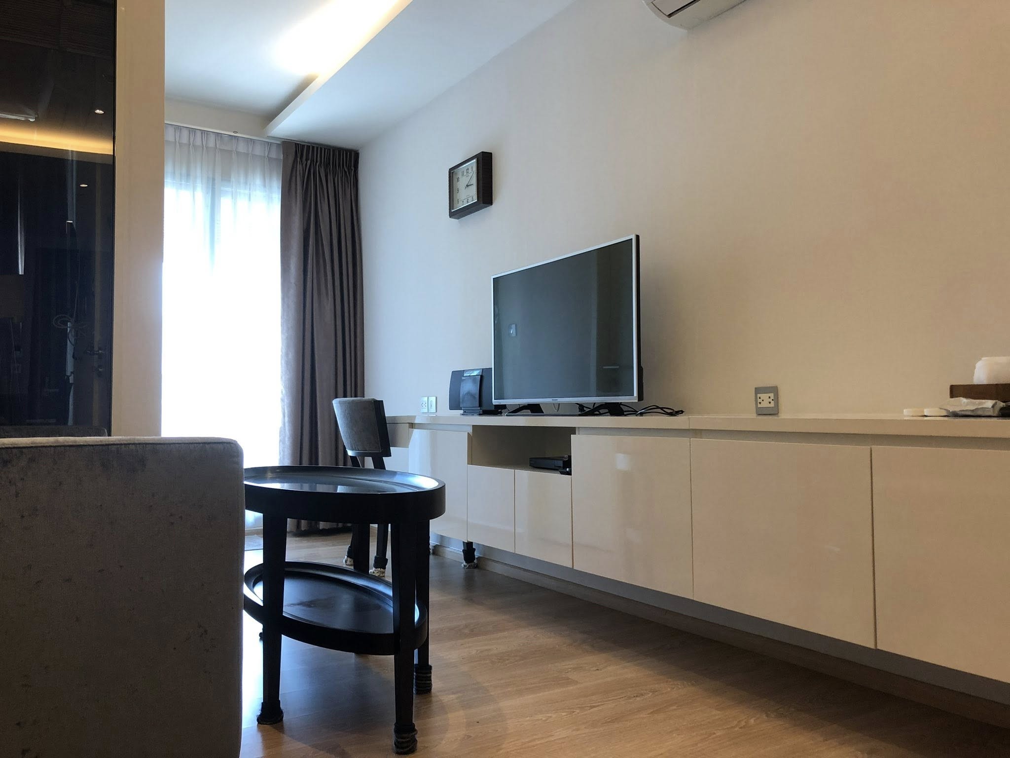 H Sukhumvit 43 Clean Convenient Quiet 9th Floor BTS PhromPhong
