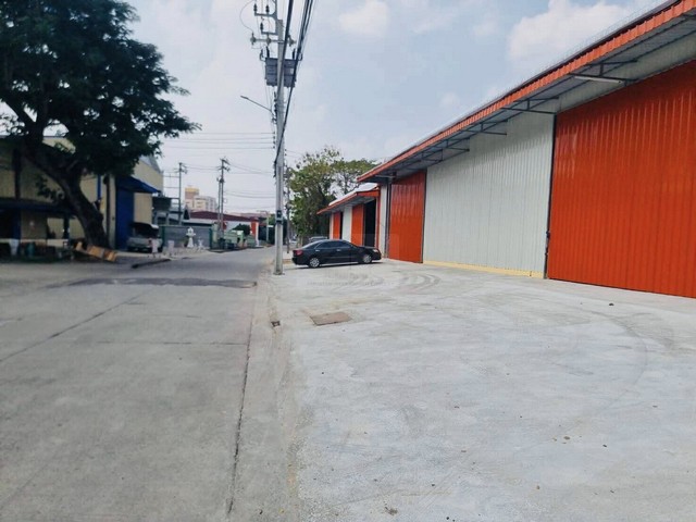 ให้เช่าอาคารโกดังสร้างใหม่ 560 ตรม. บนเนื้อที่ 3 ไร่ ทำเลดี ใกล้รถไฟฟ้าสถานีลาดพร้าว 91 ที่จอดรถขนาดใหญ่