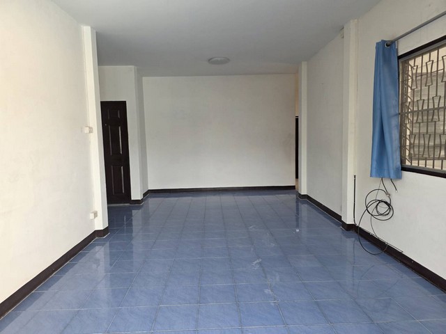 ให้เช่าบ้านเดี่ยวชั้นเดี่ยว4นอนย่านโชคชัย4ใกล้MRTโชคชัย4กองปราบเลียบด่วนเหมาะทำโฮมออฟฟิศอยู่อาศัย