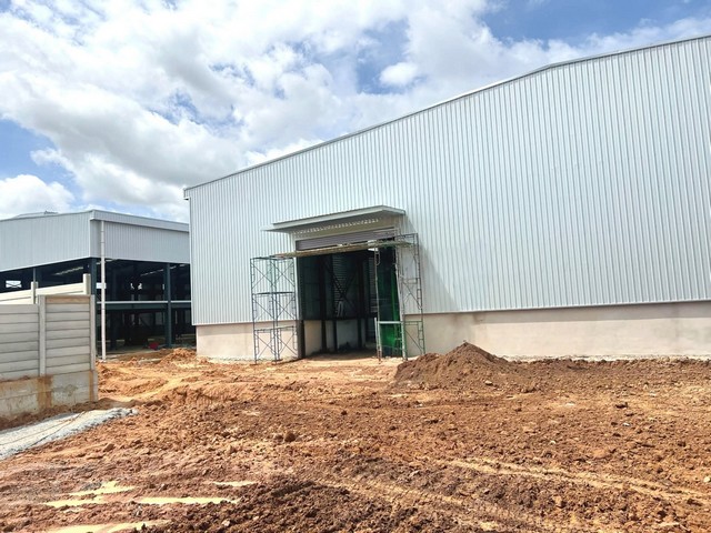 ให้เช่าโรงงานใหม่บ้านบึงชลบุรี ผังสีเหลือง สามารถขอใบอนุญาต ร.ง4ได้ โรงงานขนาด 2100 ตรม.