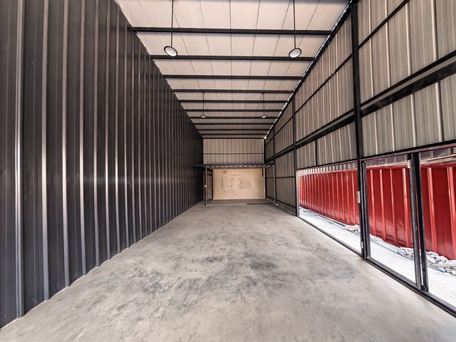 ให้เช่าโกดังพร้อมออฟฟิศสร้างใหม่ย่านเลียบด่วน เริ่มต้น 120 ตรม. Minimal เรียบหรู ซอยโยธินพัฒนา 3 ทำเลดี พร้อมใช้งาน