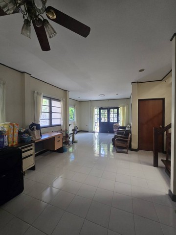 บ้าน สีวลี ติวานนท์  4BEDROOM 0 ไร่ 0 ngan 56 ตาราง-วา 3700000 บาท   คุ้มค่าคุ้มราคา