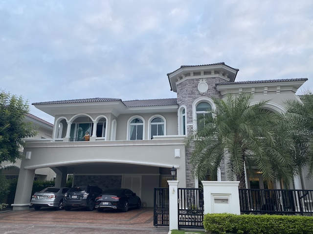 BH3936 ขายและให้เช่า บ้านเดี่ยวหรู ทู แกรนด์ โมนาโค บางนา-วงแหวน 4 ห้องนอน 8 ที่จอดรถ ใกล้ Mega บางนา