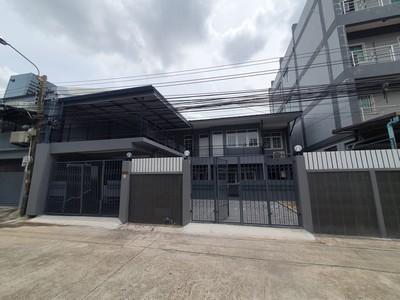 ให้เช่าบ้านเดี่ยว2ชั้น 62ตร.ว. ซอยรัชดาภิเษก3 ใกล้Fortune MRT พระราม 9 จดทะเบียนออฟฟิศได้ ห้ามเลี้ยงสัตว์