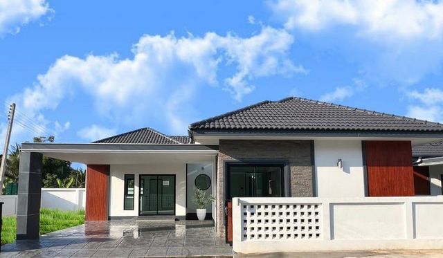 โซนสันกำแพง ขาย 2.99 ล้าน 60 ตรว. #บ้านสร้างใหม่ #บวกค้าง บ้านเดี่ยว #สไตล์โมเดิร์น-ปั้นหยา #บ้านสมาร์ทโฮม เพื่อชีวิตสะดวกสบาย เพียงปลายนิ้ว