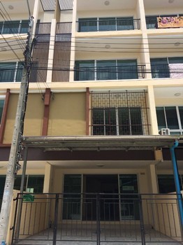 HR 9963 ให้เช่าทาวน์โฮม4ชั้น ปรัชญา biz home@onnut 67 ถนนอ่อนนุช67 ประเวศ