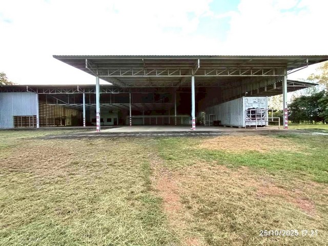 ขายอาคารโรงงาน  ถนน สายเจดีย์ยุทธหัตถี-บ้านท่าปุย  อำเภอ สามเงา จังหวัด ตาก