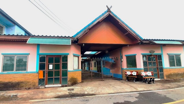 ขายที่ดินพร้อมสิ่งปลูกสร้าง บ้านหนองปลิง  เมืองนครราชสีมา